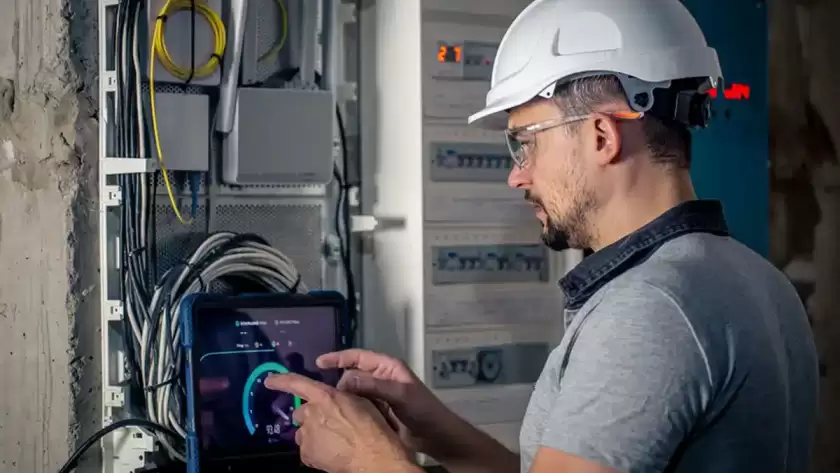 Optimización de la eficiencia eléctrica en instalaciones industriales: guía práctica