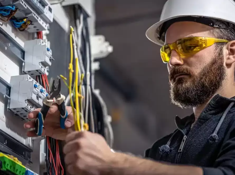 La capacitación que tu equipo necesita: guía práctica para el mantenimiento electromecánico