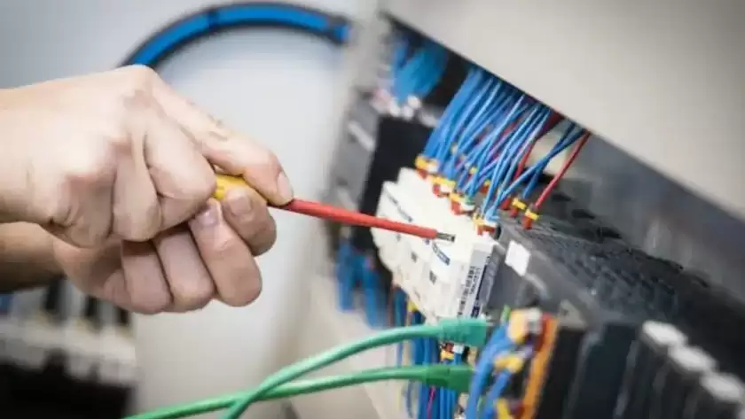 Mantenimiento de sistemas automatizados en la industria